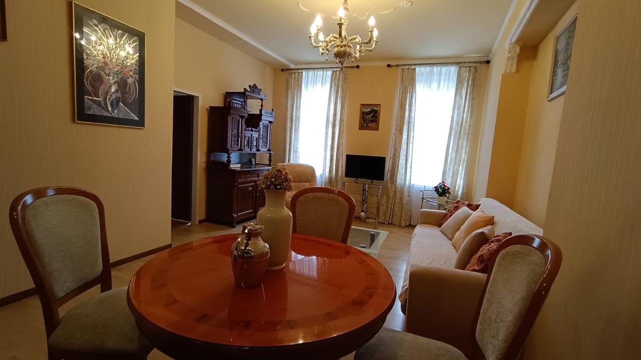 Apartments Stubsi With Colonnade View Karlovy Vary Exterior foto
